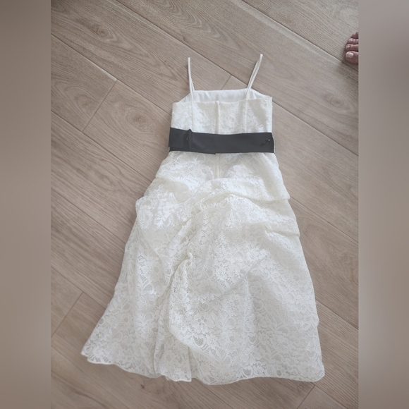 David's Bridal beaded lace GORGEOUS in PERFECT SHAPE - Picture 3 of 7